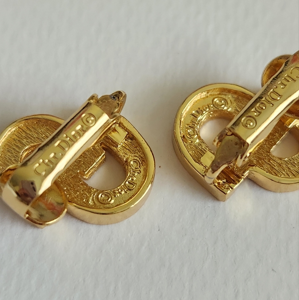 💰 SOLD 💰 22. 💎 Christian Dior Gold Tone CD Logo Earrings with Crystal Accents - Picture 4 of 5
